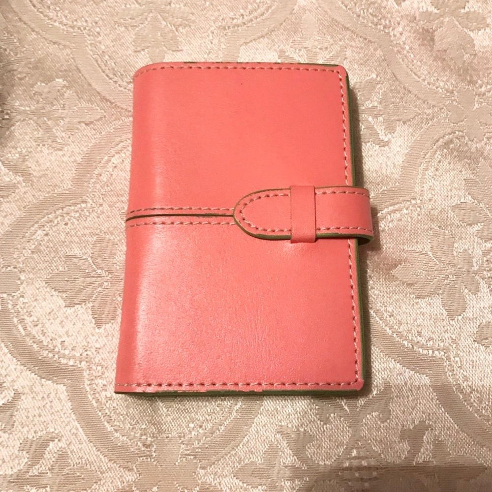 Baekgaard Leather Portfolio